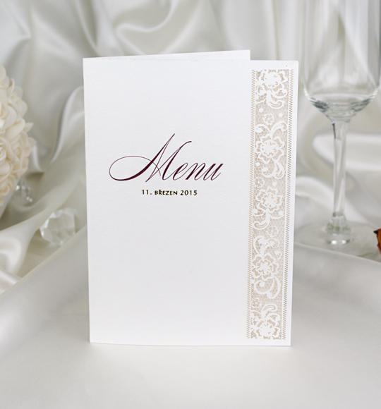 Svatební menu – dvoudílné  – otevírací – s laserovaným motivem krajky + vnitřní díl s digitálním tiskem.